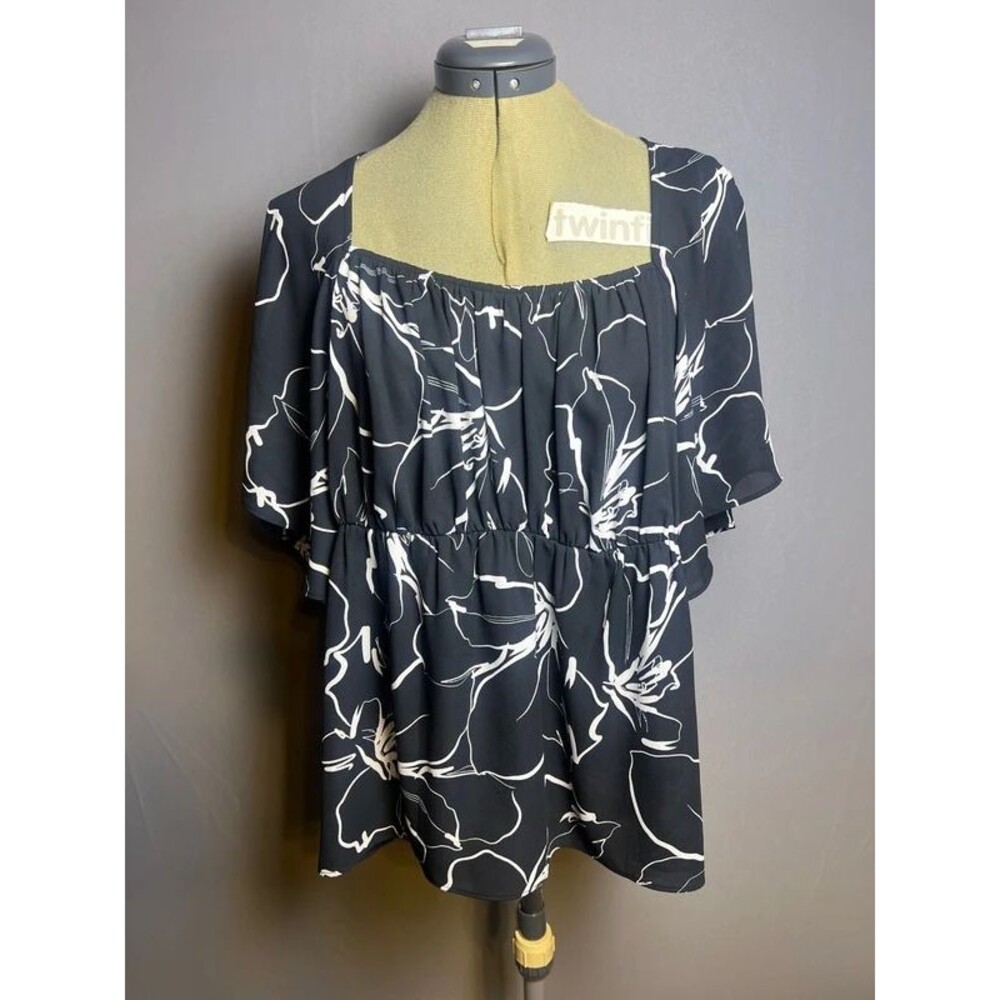 BOLD Elements Women's L Black White Hibiscus Sheer Floral Top NWT